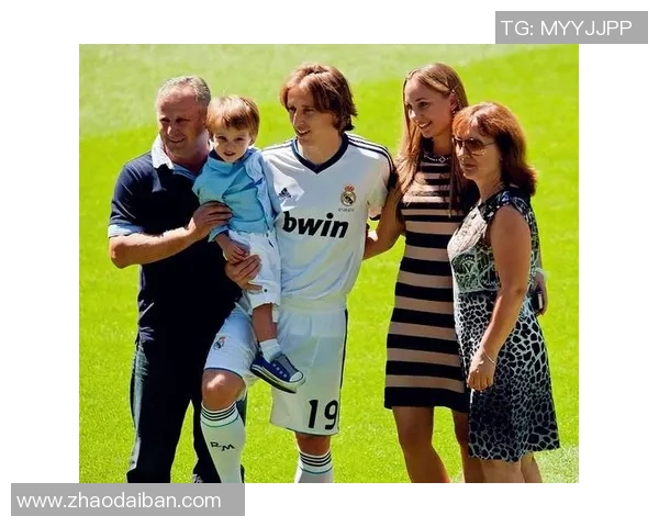 带皮的足球明星名字大盘点揭示他们背后的故事与成就 带皮的足球明星名字大盘点揭示他们背后的故事与成就