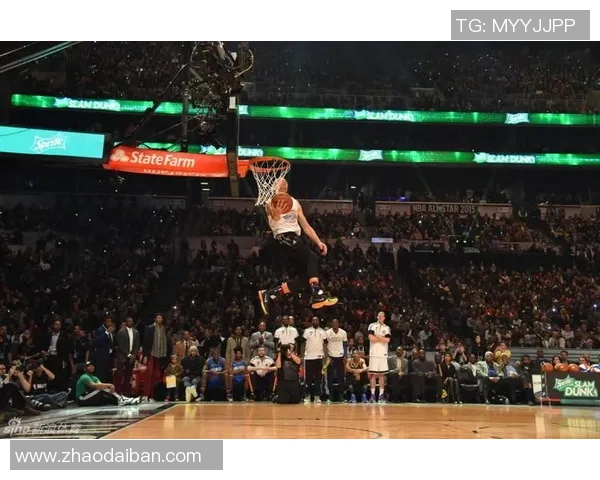 足球明星与篮球明星的魅力对决谁更帅气引发热议 足球明星与篮球明星的魅力对决谁更帅气引发热议