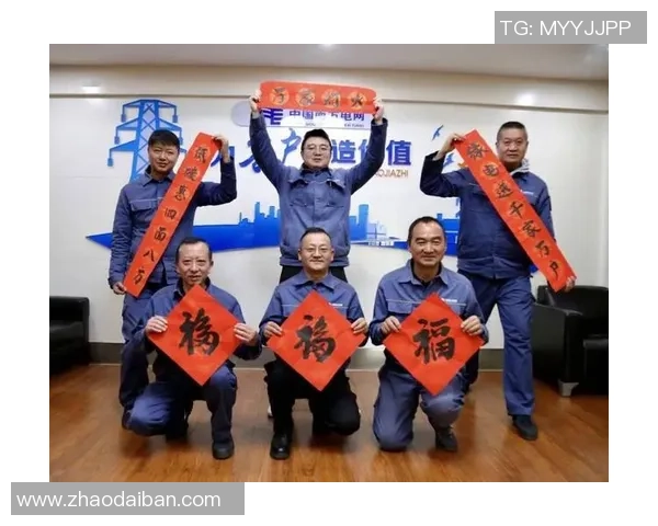 足球明星携手祝福新春愿大家在新的一年里幸福安康事业腾飞 足球明星携手祝福新春愿大家在新的一年里幸福安康事业腾飞